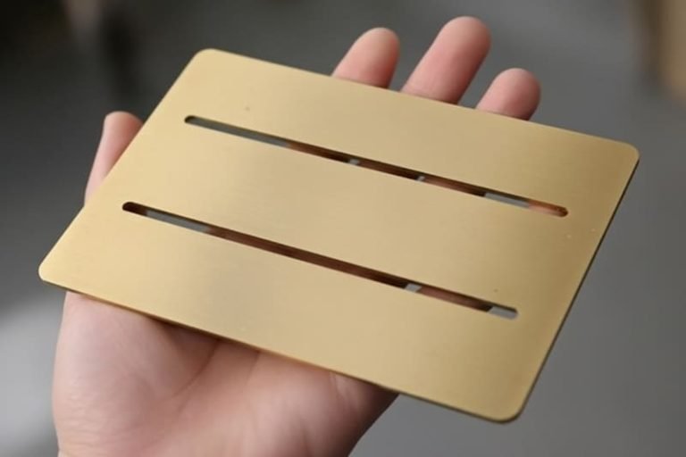 trabalho realizado - peça de latão cortada a laser